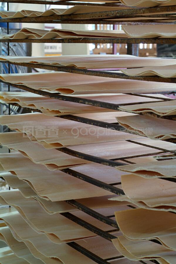 用于胶合板生产的木单板